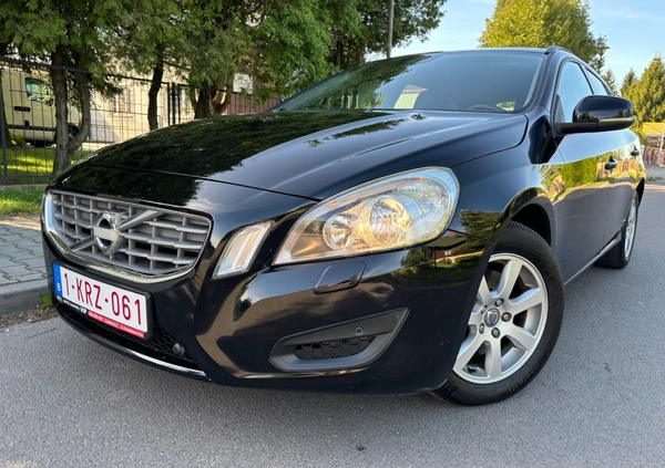 Volvo V60 cena 33900 przebieg: 246000, rok produkcji 2012 z Oborniki Śląskie małe 326